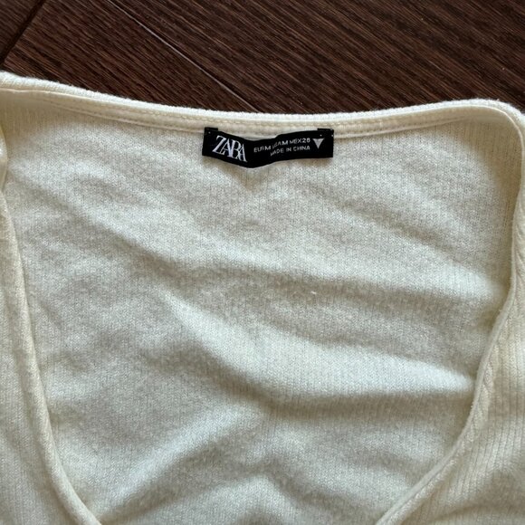 Zara White Knit Sweater - Picture 2 of 4